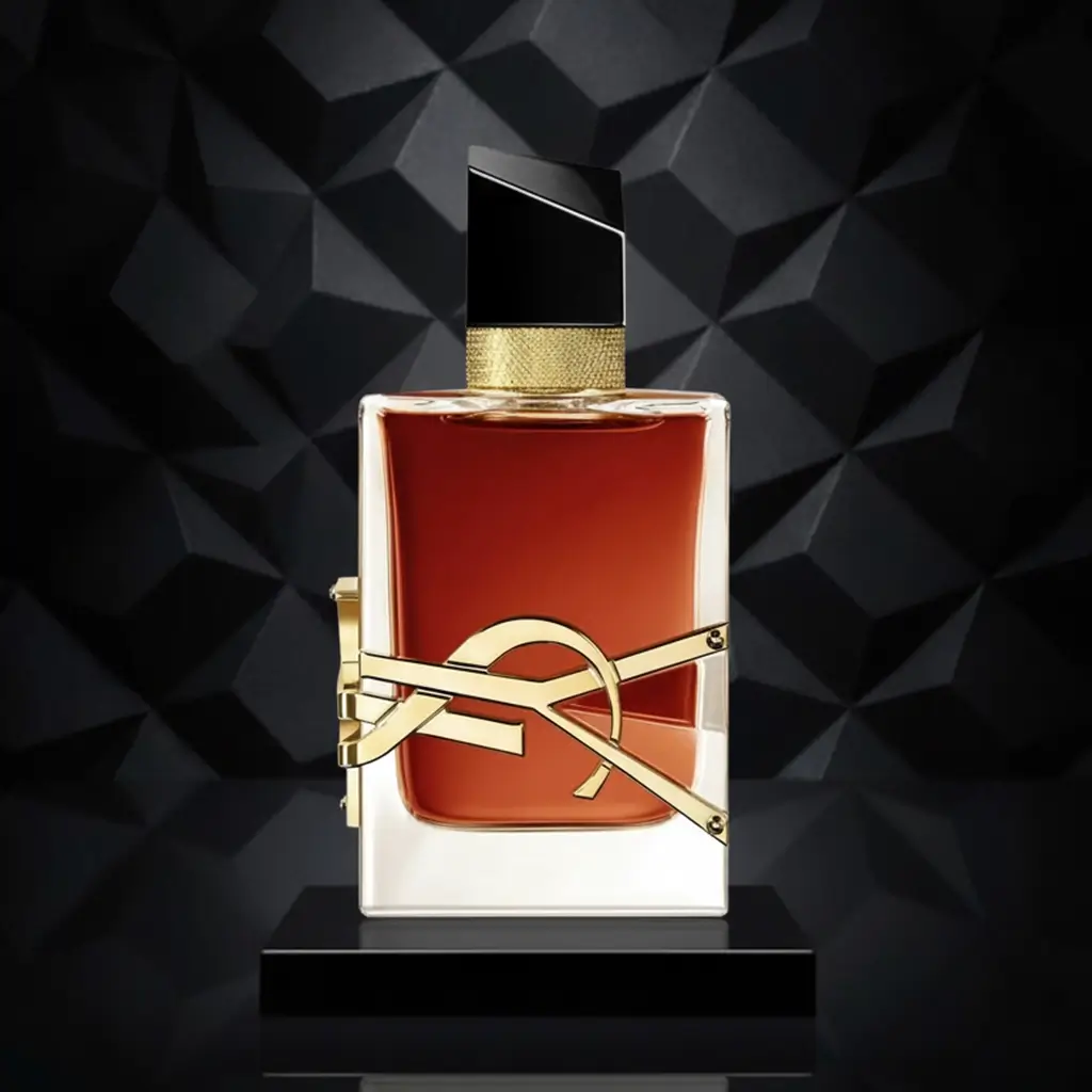 black1-Yves Saint Laurent- Libre Le Parfum 2022
